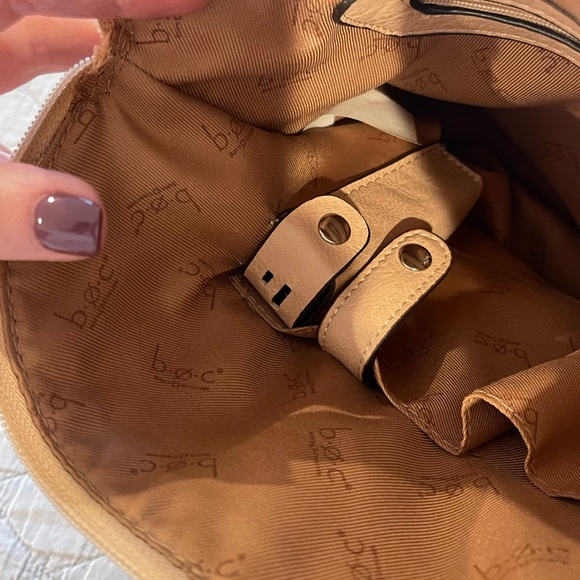 Born Concept BOC shoulder bag with phone charger - Picture 7 of 10